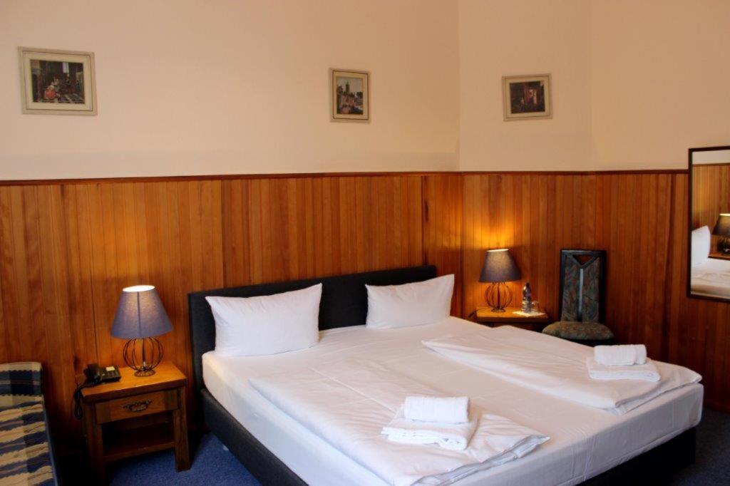 Hotel-Pension Rheingold Am Kurfuerstendamm Берлин Экстерьер фото